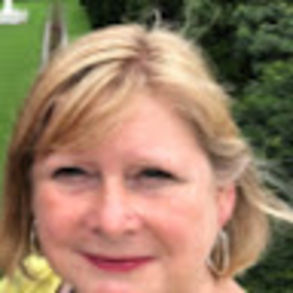 Meet your Posher, Dennise
